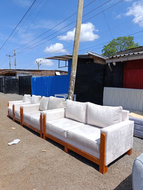 7 Seaters Contemporary Design Sofa