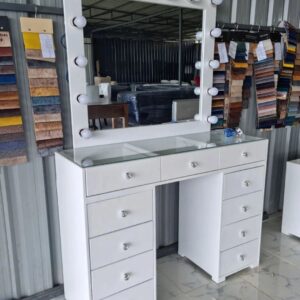 Vanity Dressing Mirror table