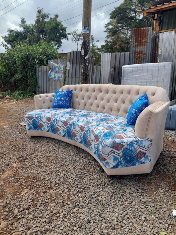 5 Seaters Contemporary Tuxedo Couch