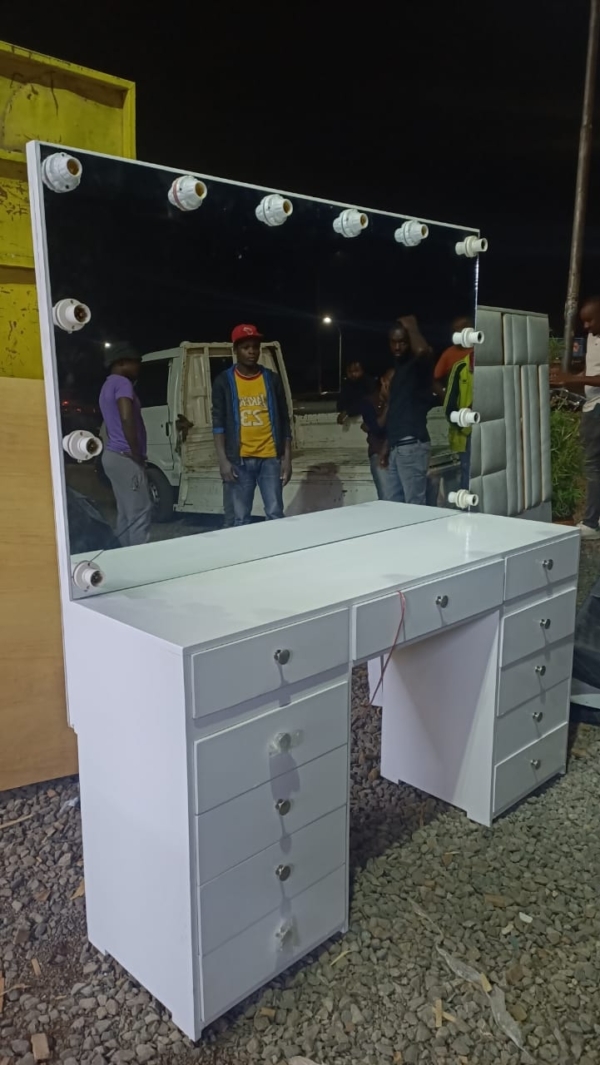 Large Vanity Dressing Mirror table