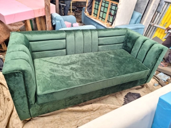 3 seaters modern fabric sofa/couch - Elegant Design