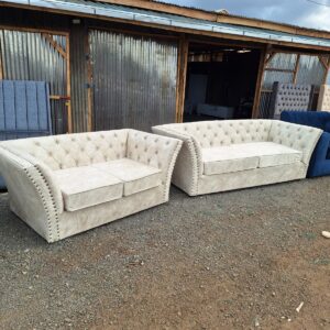 5 Seaters Tuxedo Tufted Couch