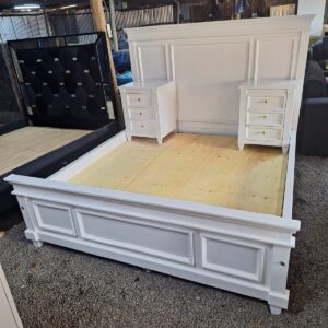 6x6 King Size Modern Luxury Bed with Bedside tables.