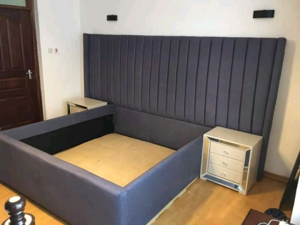 5x6 Contemporary Modern Queen Size Luxury Bed with Bedside tables.