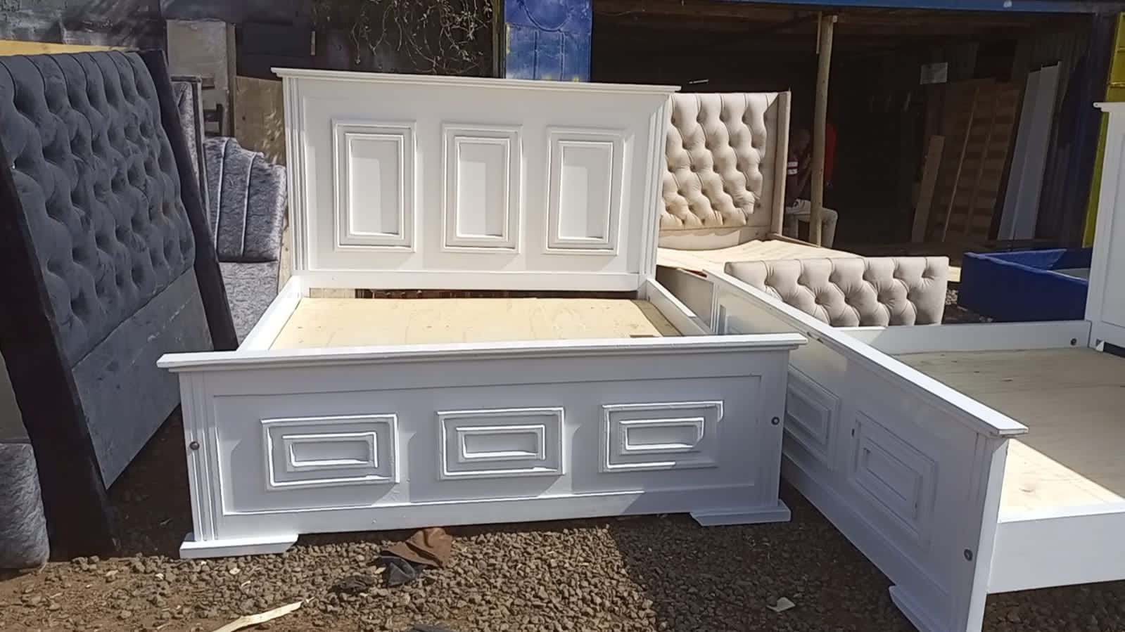 Best Choice Furniture - 1010 4 6x6 Contemporary Modern Luxury Bed