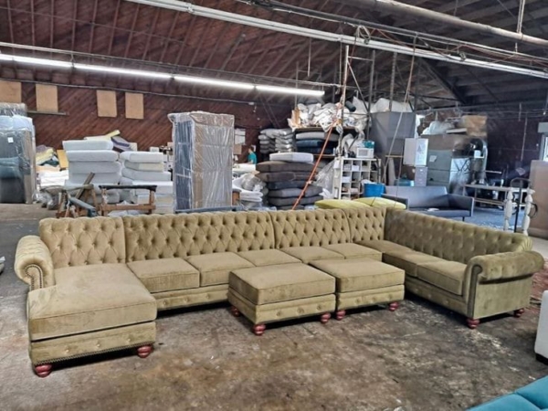 10-seaters-contemporary-modular-chesterfield-couch-masterpiece.