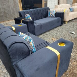 5 Seaters Modern Design Couch