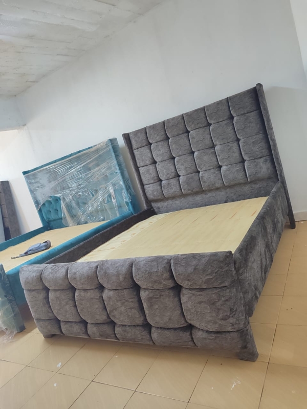 5x6 Queen Size Modern Luxury Bed