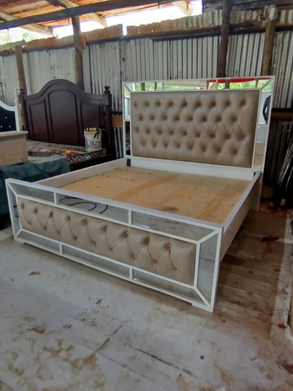 6x6 Contemporary King Size Bed