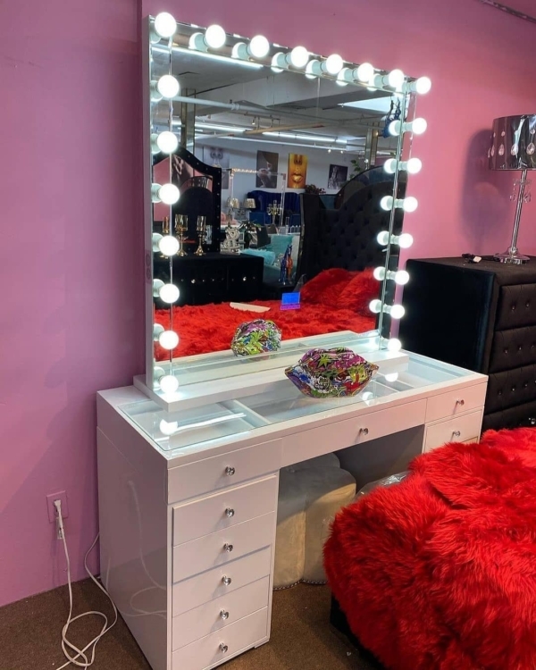 Vanity Dressing Mirror table