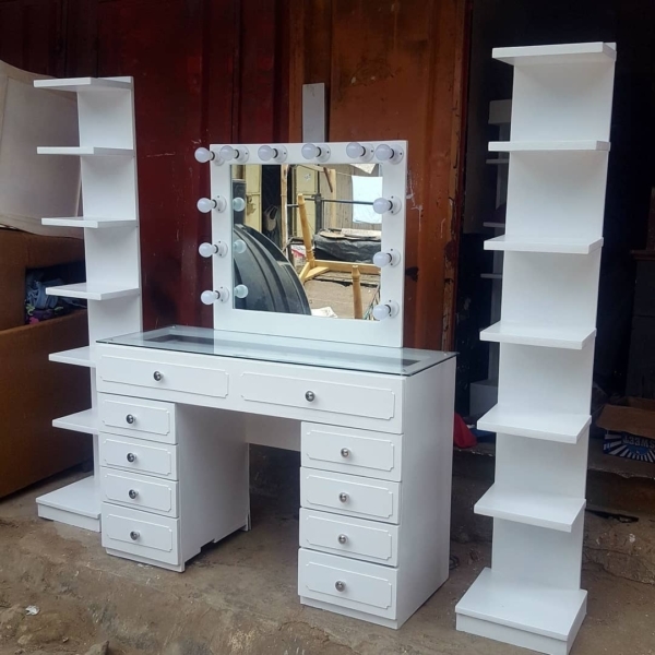 Vanity Dressing table with Driftwood