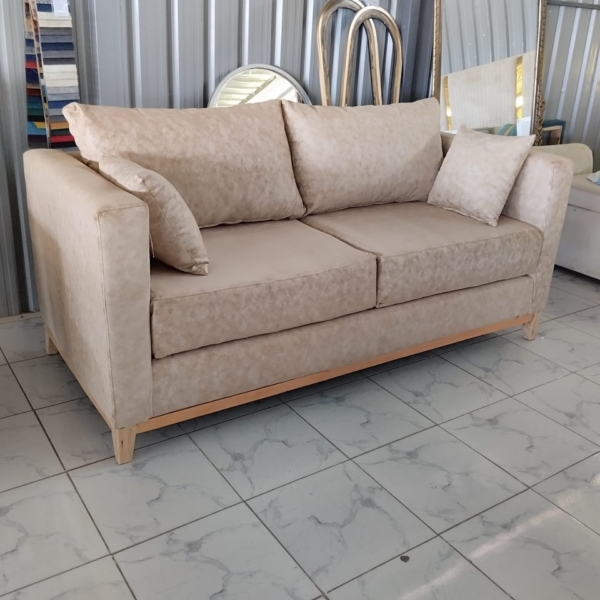 3-Seater Contemporary Design Sofa