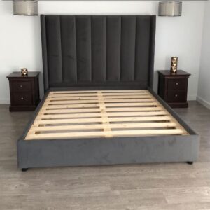 5x6 Modern Luxury Bed with Bedside tables.