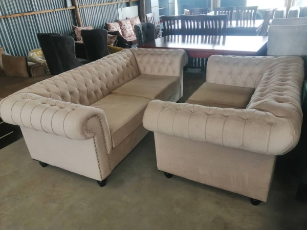 5 Seaters Contemporary Modern Chesterfield Couch
