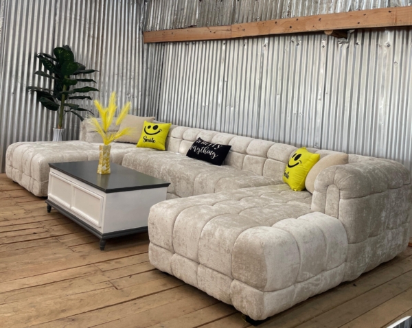 9-seater-u-shaped-modular-couch-with-coffee-table-a-spacious-masterpiece