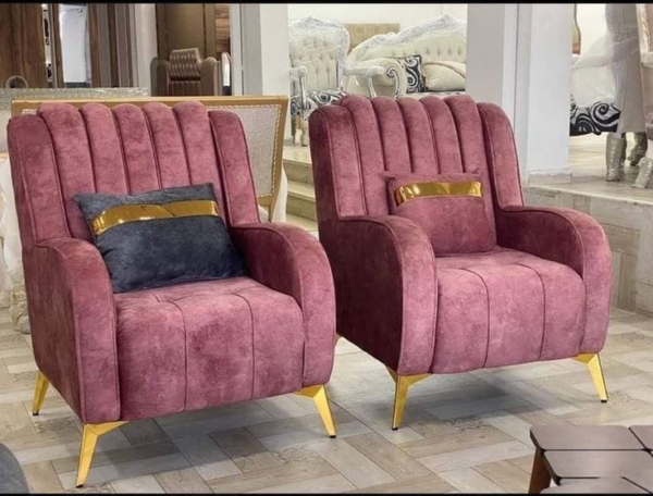 Wing Chairs / Accent Chairs