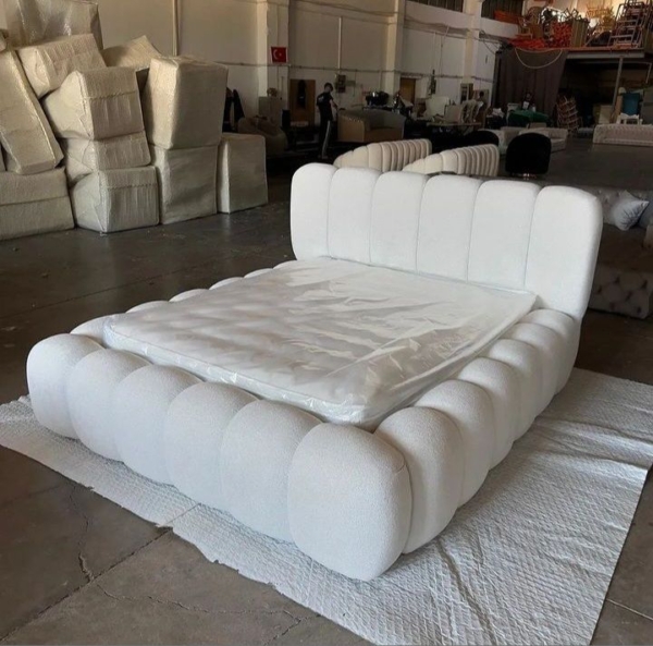5x6 Queen Size Bed β Elegant Modern Finish