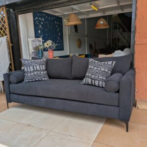 3 seaters modern large couch/sofa with high-end touch