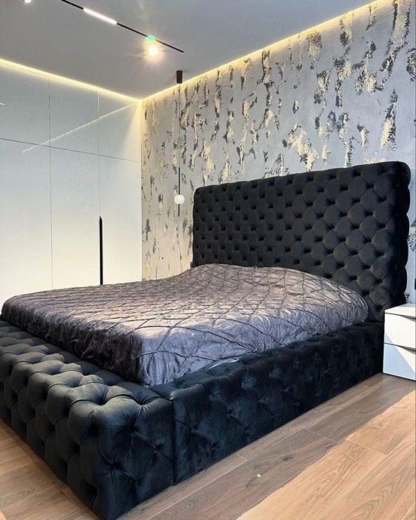 6 by 6 modern king size luxury bed plus bedside tables - Elegant Design