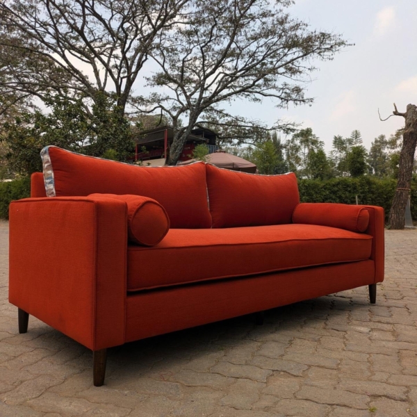 4 seaters modern couch/sofa masterpiece with elegance