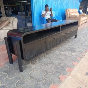 Modern TV stand with storage units - Elegant Design