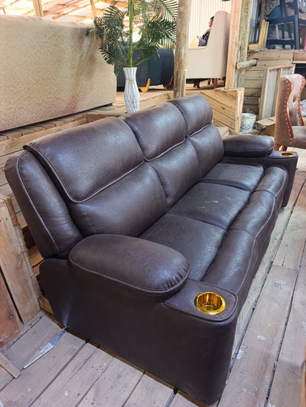 3 seaters modern fluffy sofa/couch - Elegant Design