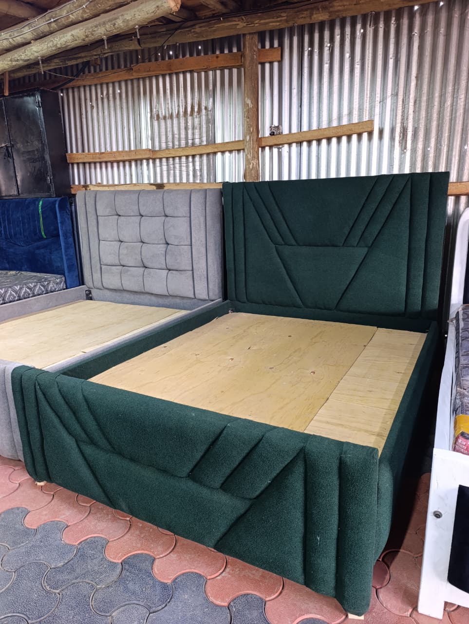 Best Choice Furniture - 1 415 5 by 6 modern queen size Luxury bed - Elegant Design
