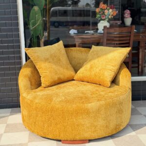 Modern accent chair/curved C-Chair