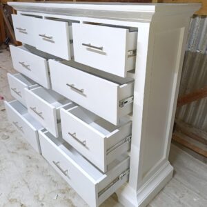 Modern wooden chest of drawers  - Elegant Design
