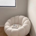 Boucle modern Accent Chair - Elegant Design