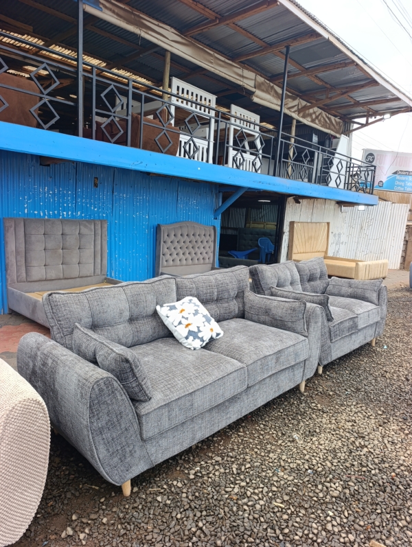 5-Seater Modern Fabric Sofa – Elegant Design